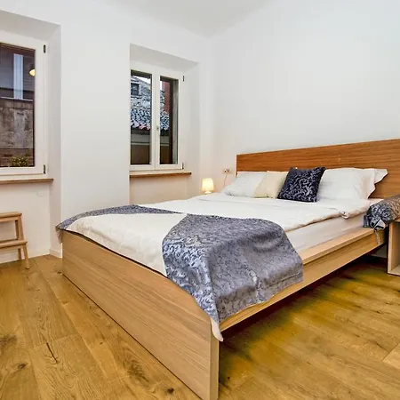 Appartement Danalu *